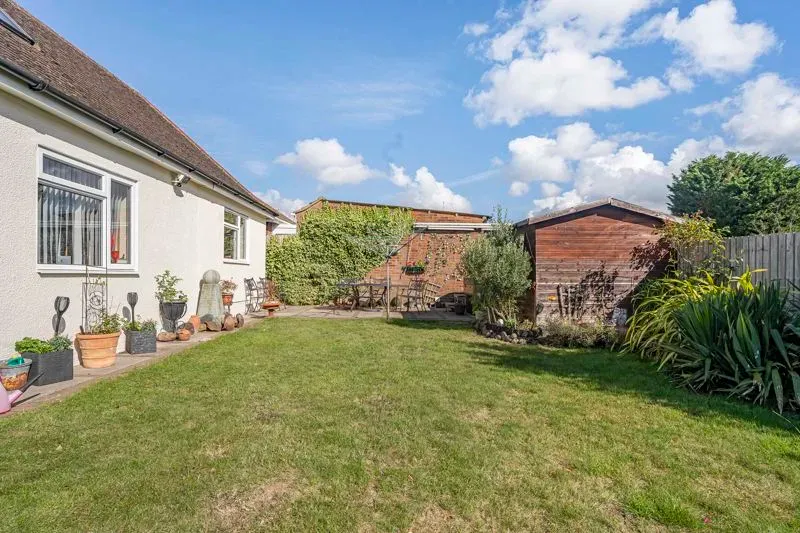 Shenley Road, Bletchley, Milton Keynes, Buckinghamshire, MK3 6HF, photo 14