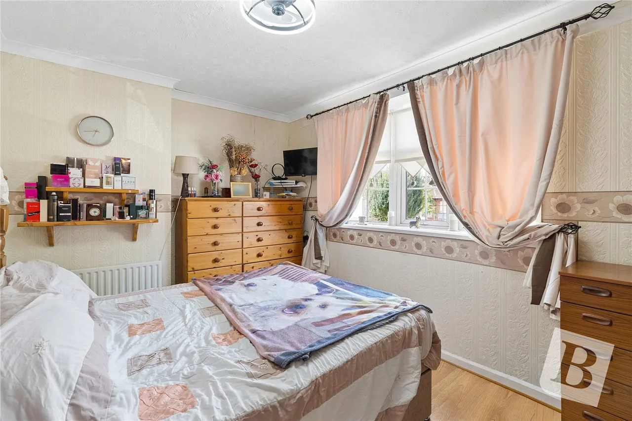 Becontree Avenue, Dagenham, RM8, photo 8