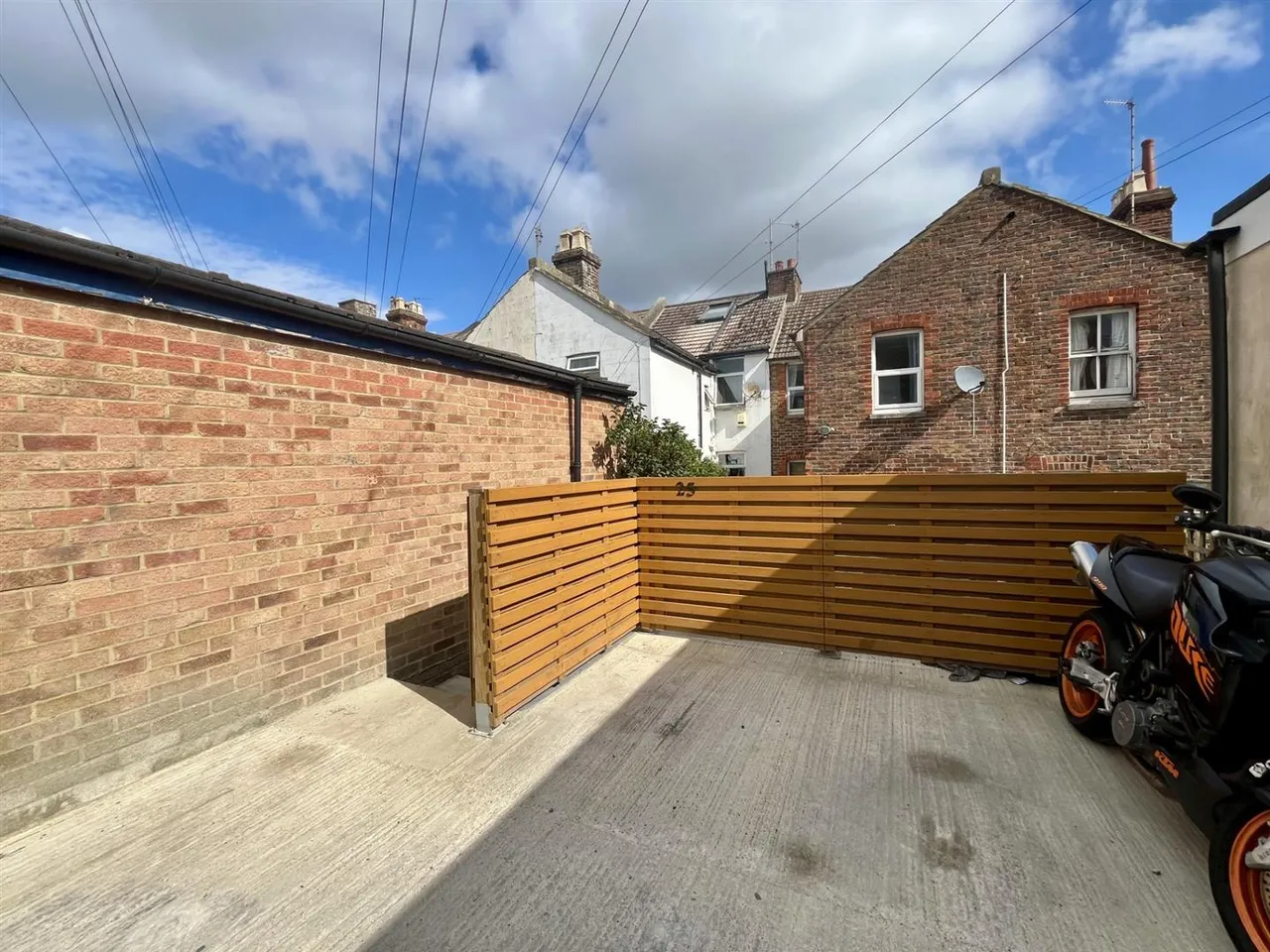 Brighton Road, Newhaven, photo 17
