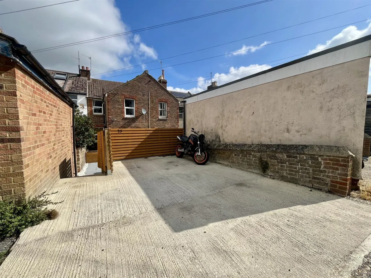 Brighton Road, Newhaven, photo 16