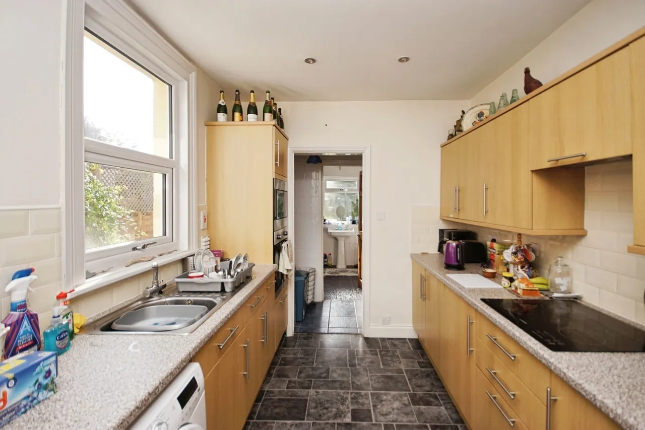 Downend Road, Fishponds, Bristol, BS16, photo 6
