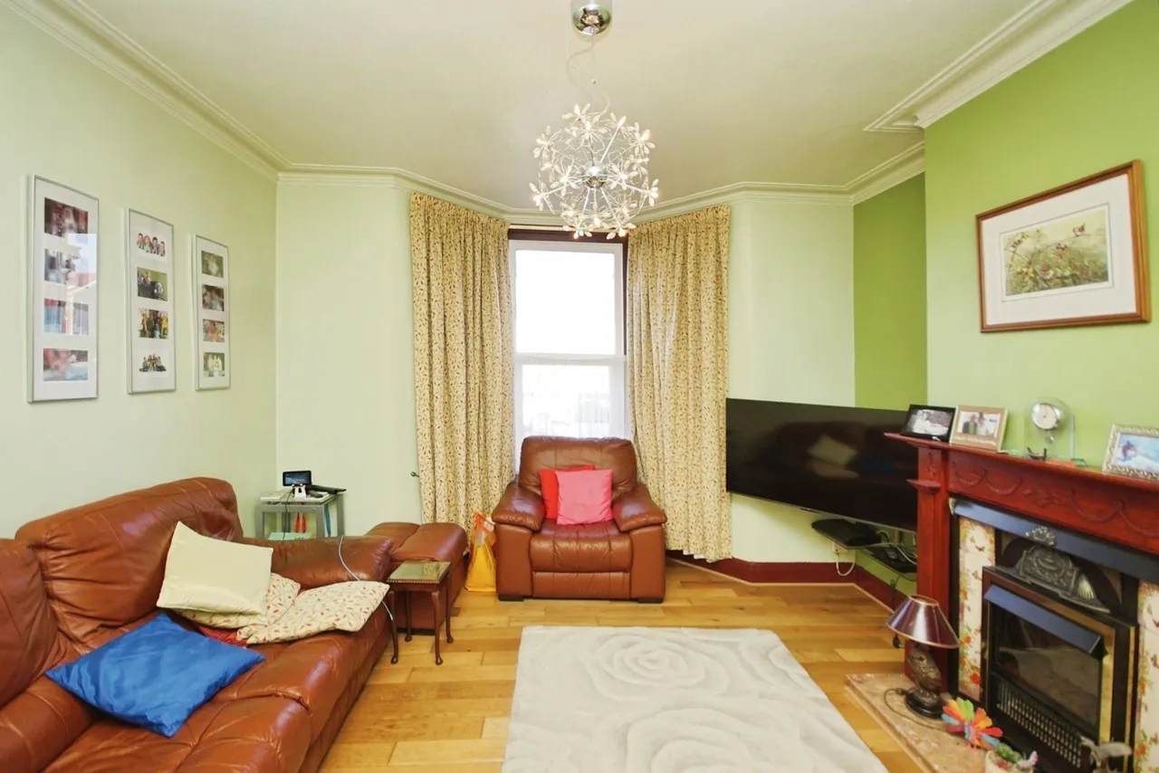 Downend Road, Fishponds, Bristol, BS16, photo 7