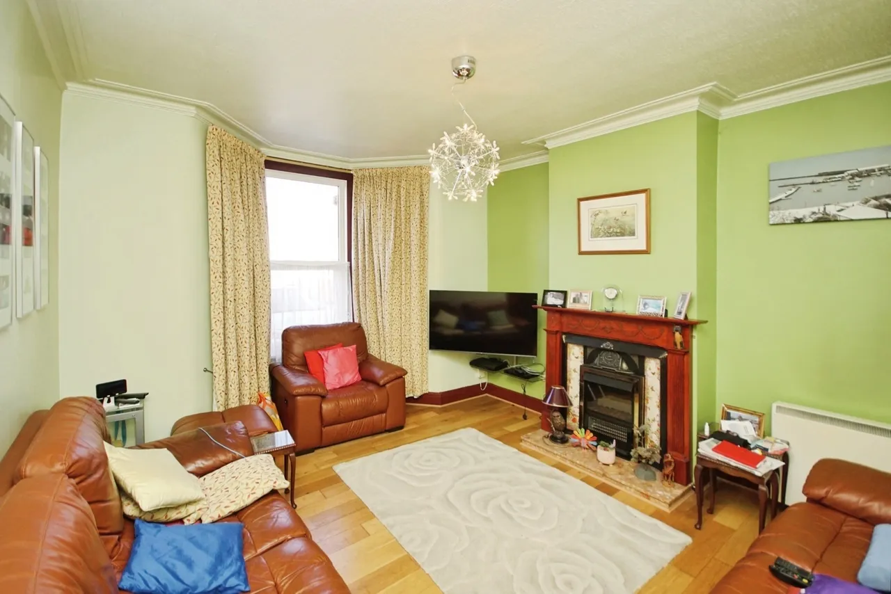 Downend Road, Fishponds, Bristol, BS16, photo 4
