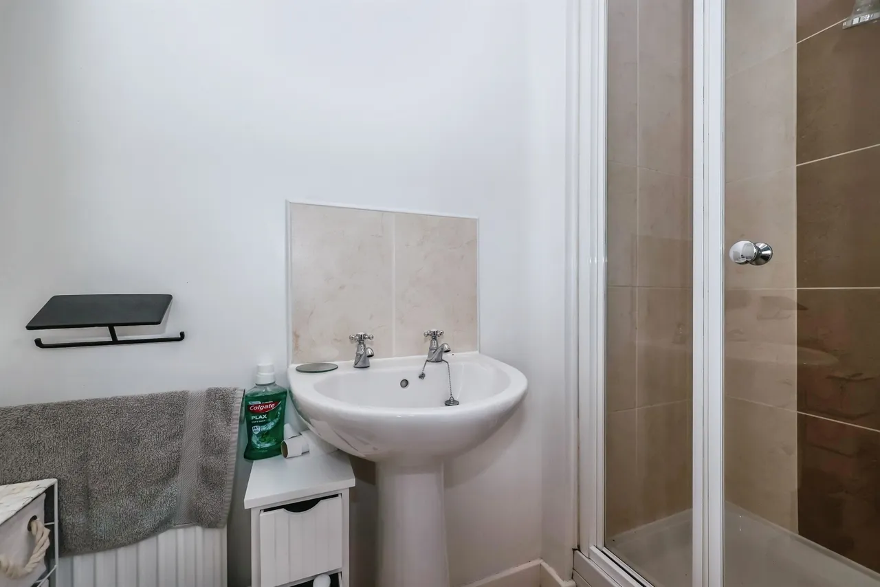 Orchil Street, Giltbrook, NG16, photo 8