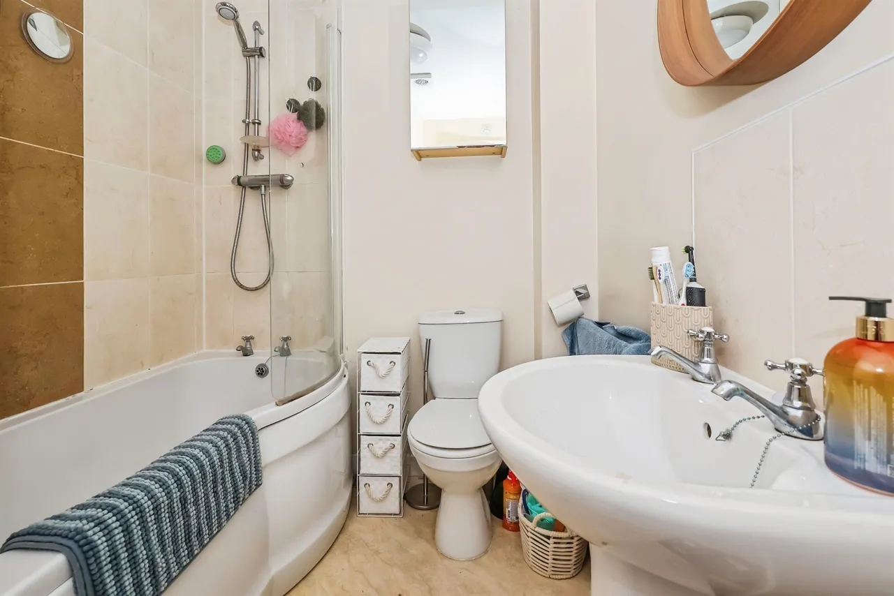 Orchil Street, Giltbrook, NG16, photo 9