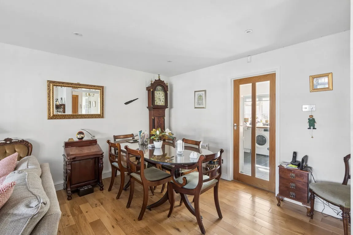 Barrowdene Close, Pinner, HA5, photo 5