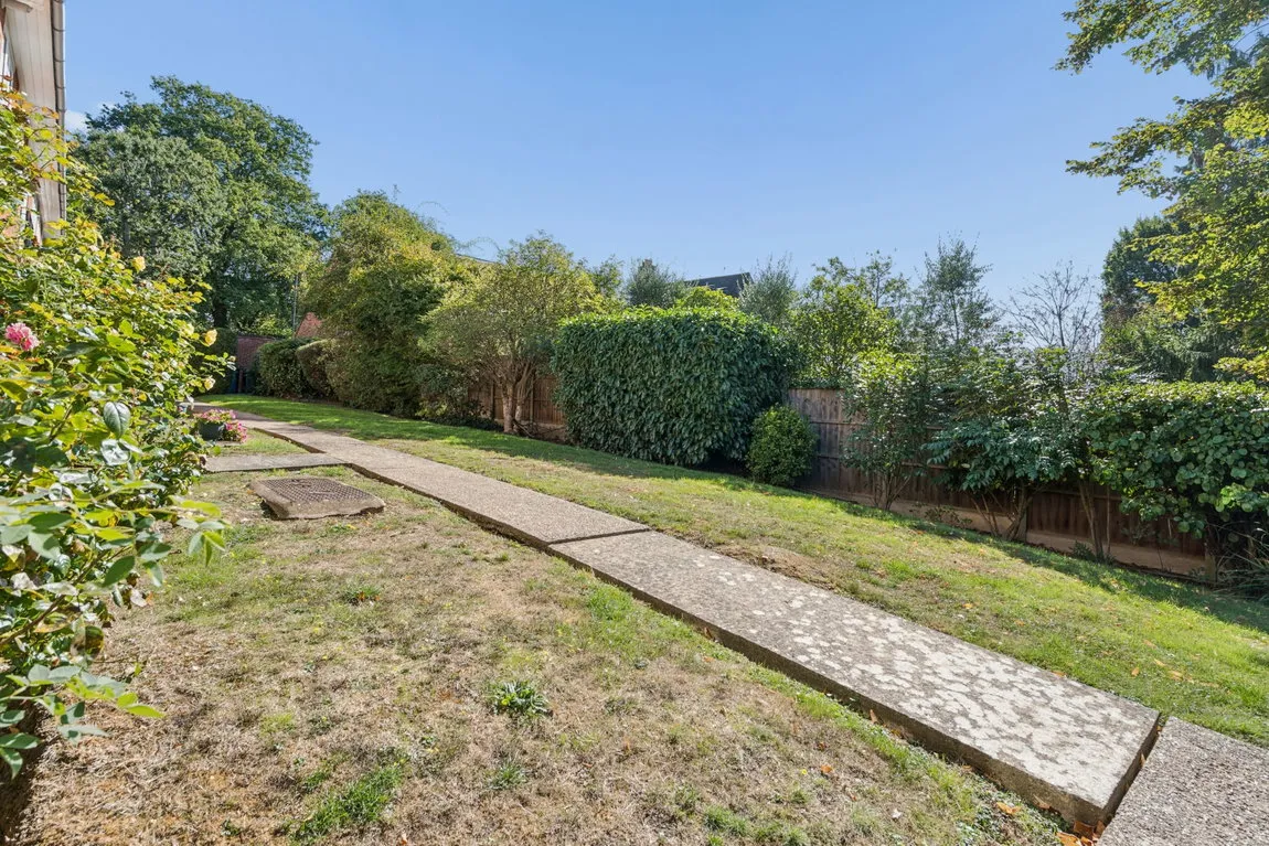 Barrowdene Close, Pinner, HA5, photo 13