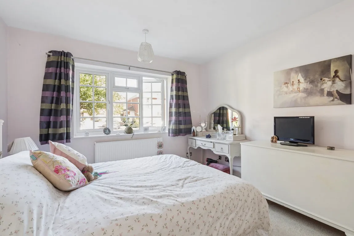 Barrowdene Close, Pinner, HA5, photo 9