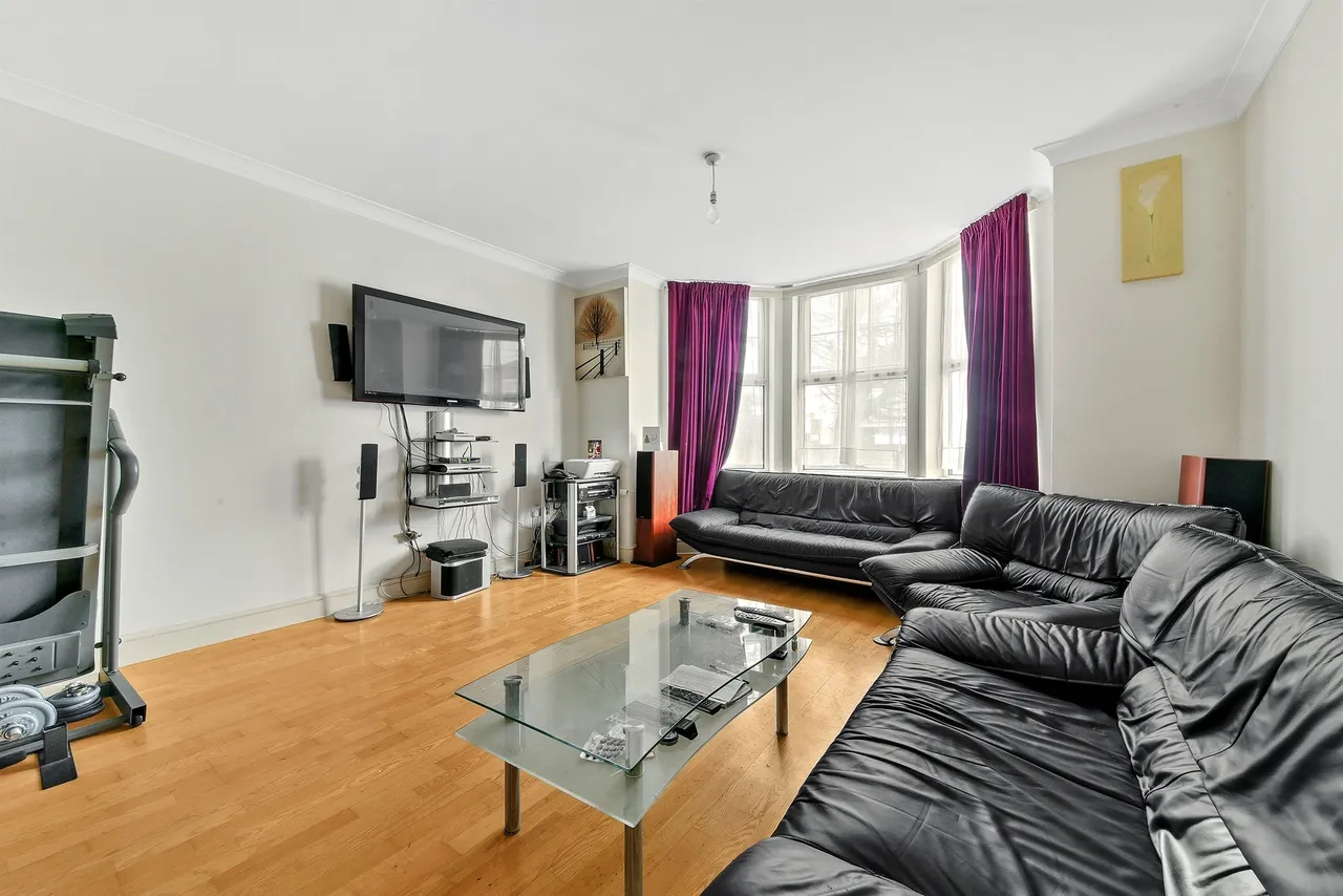 Brigstock Road, Thornton Heath, photo 3