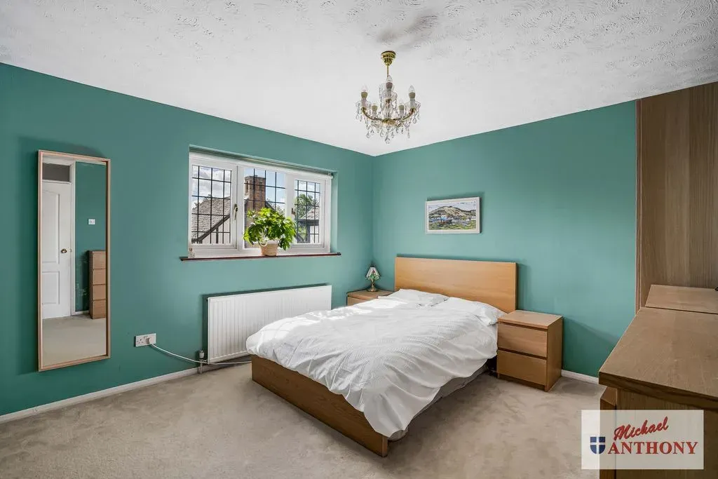 Holyrood, Great Holm, Milton Keynes, Buckinghamshire, MK8 9AF, photo 8