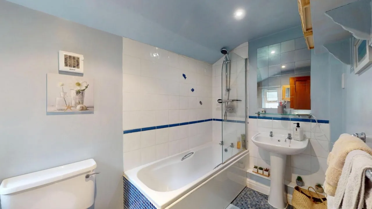 Main Street, Menston, LS29, photo 10