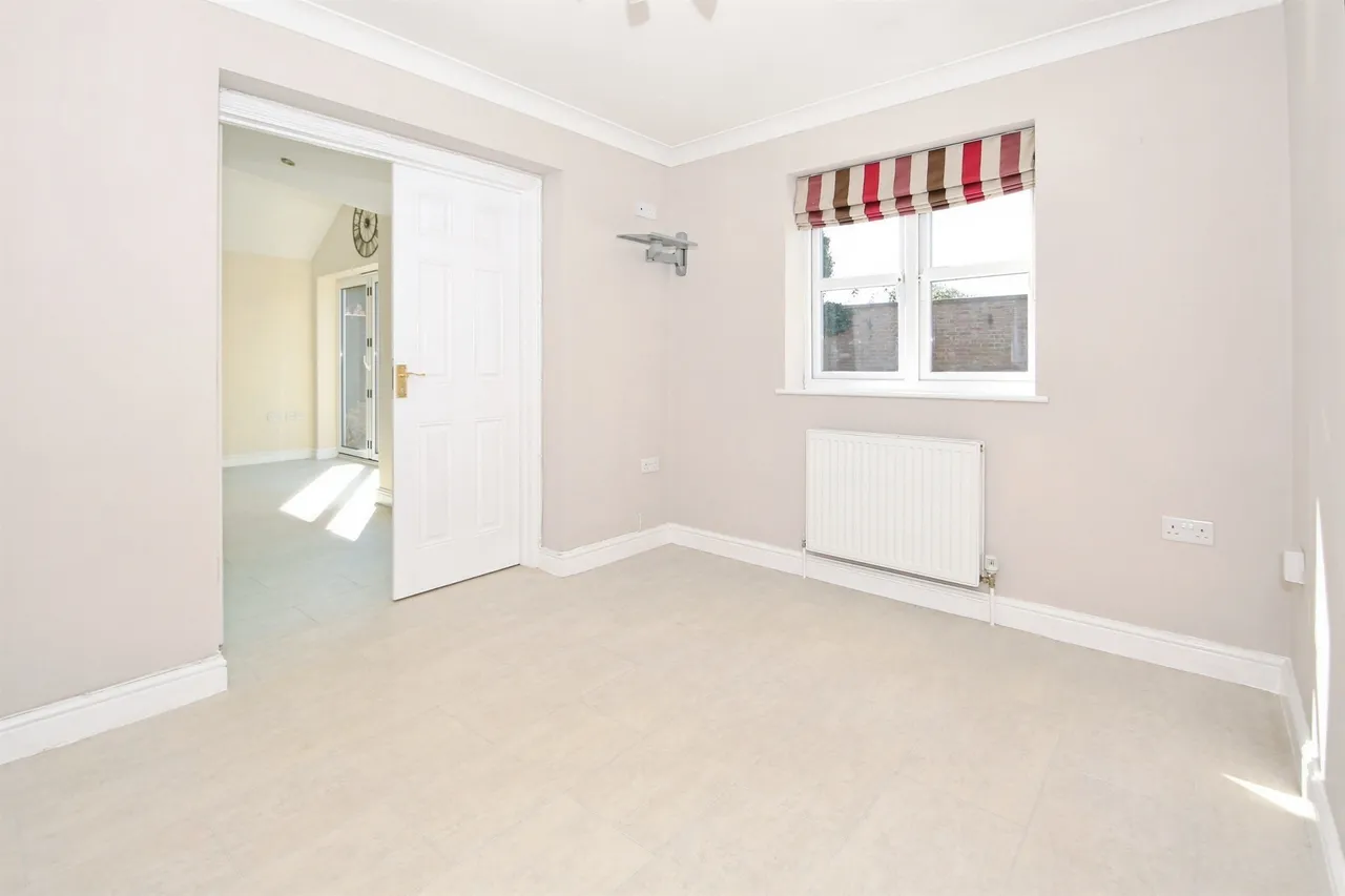 Elm Park Peterborough, PE7, photo 9