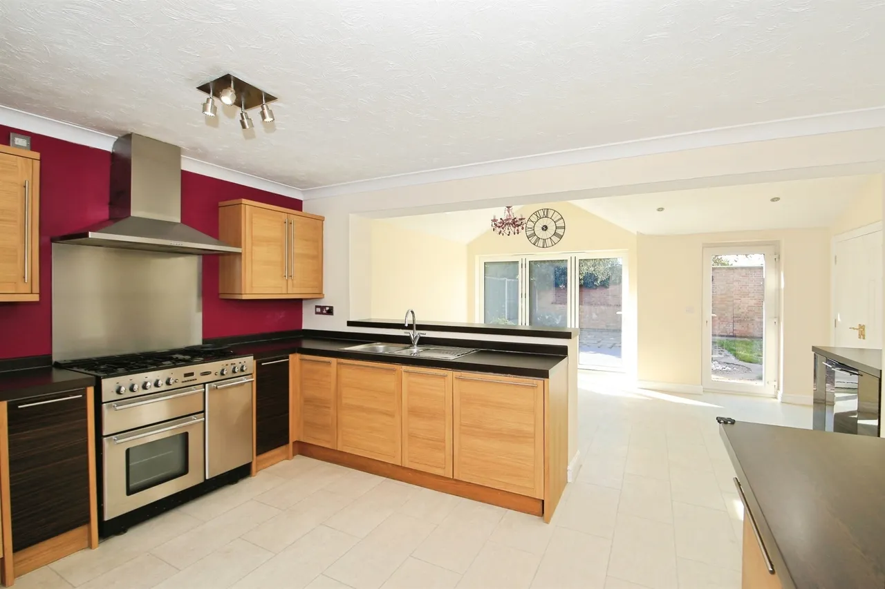 Elm Park Peterborough, PE7, photo 5