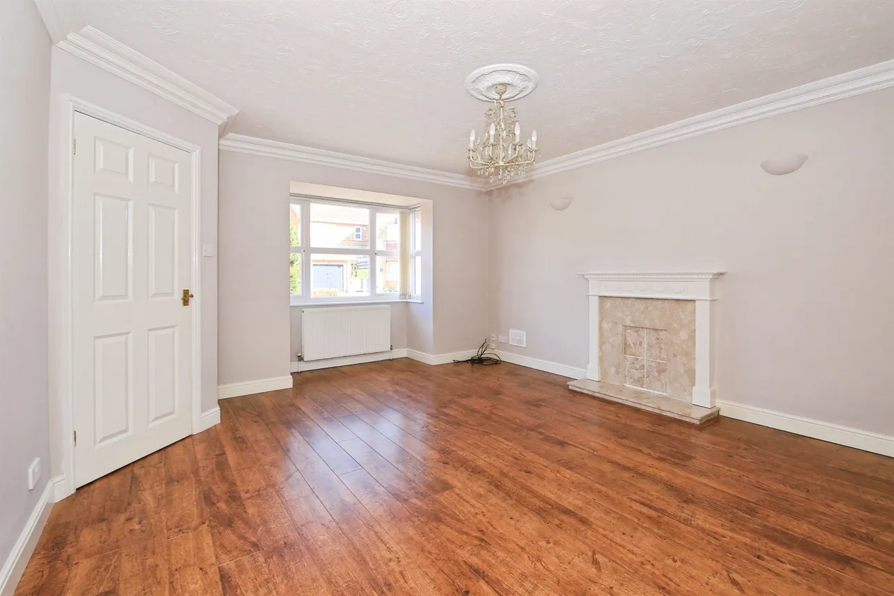 Elm Park Peterborough, PE7, photo 3