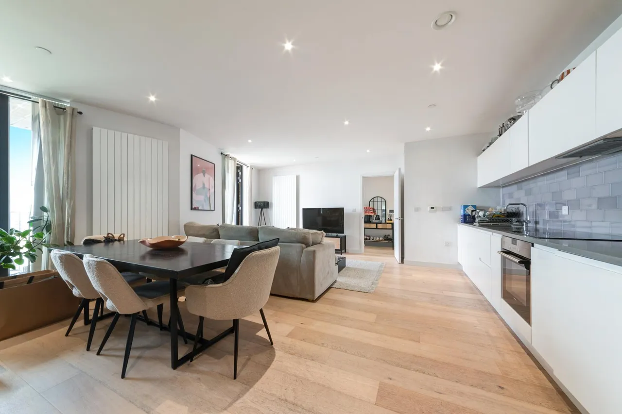 Mercier Court, Royal Wharf, E16, photo 2