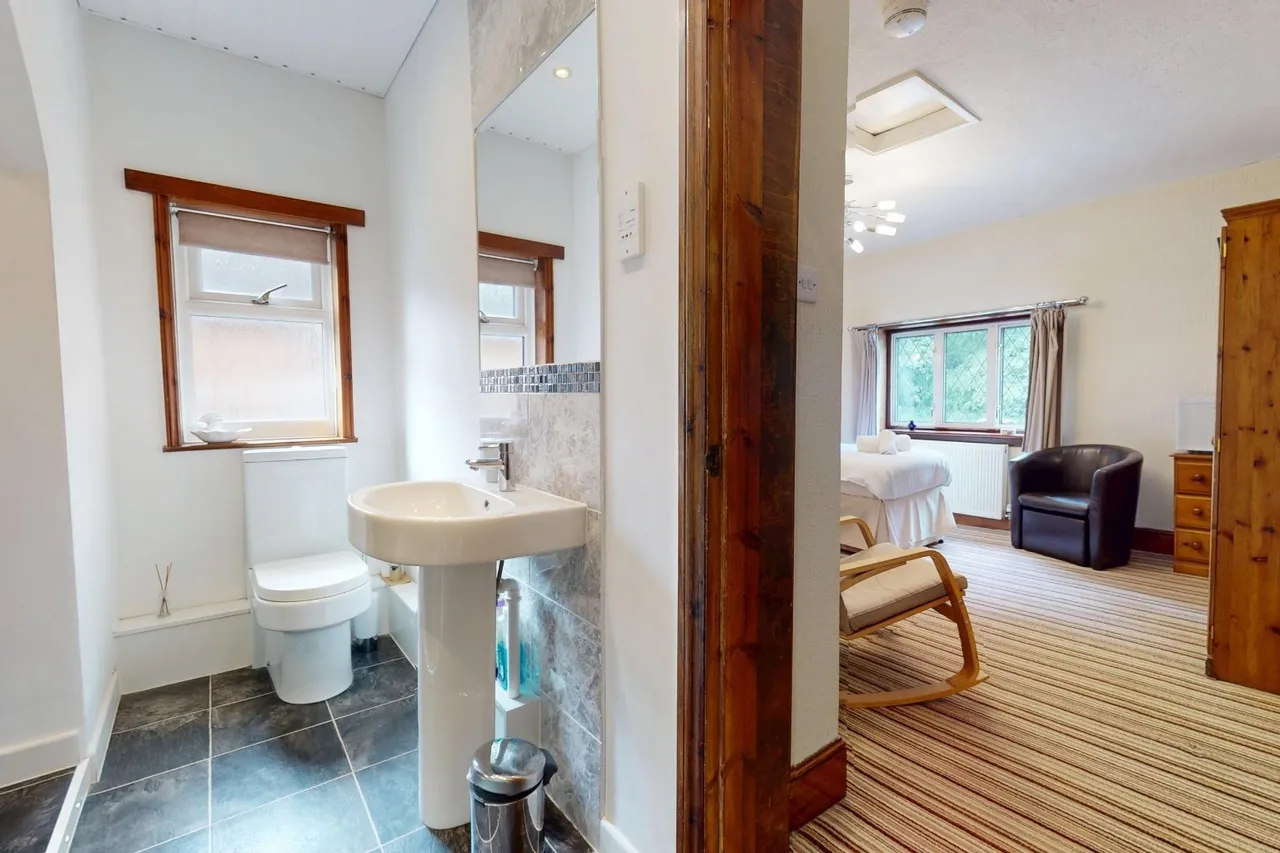 Stone House, Shifnal Road, Telford TF2 9NN, photo 22