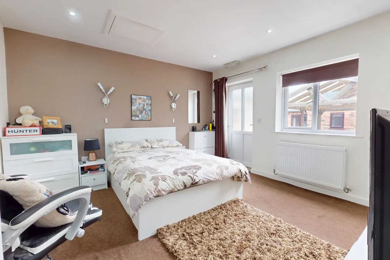 Stone House, Shifnal Road, Telford TF2 9NN, photo 41