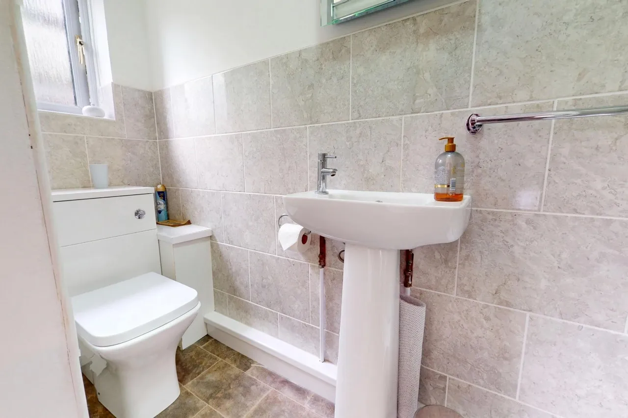 Stone House, Shifnal Road, Telford TF2 9NN, photo 58