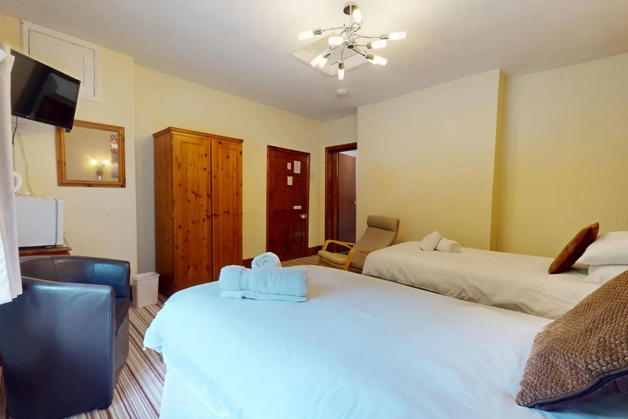Stone House, Shifnal Road, Telford TF2 9NN, photo 21