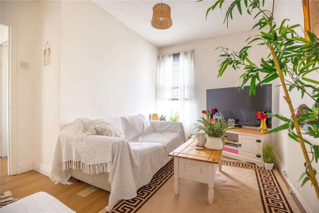 2 bed flat for sale, City Road, Bristol, BS2