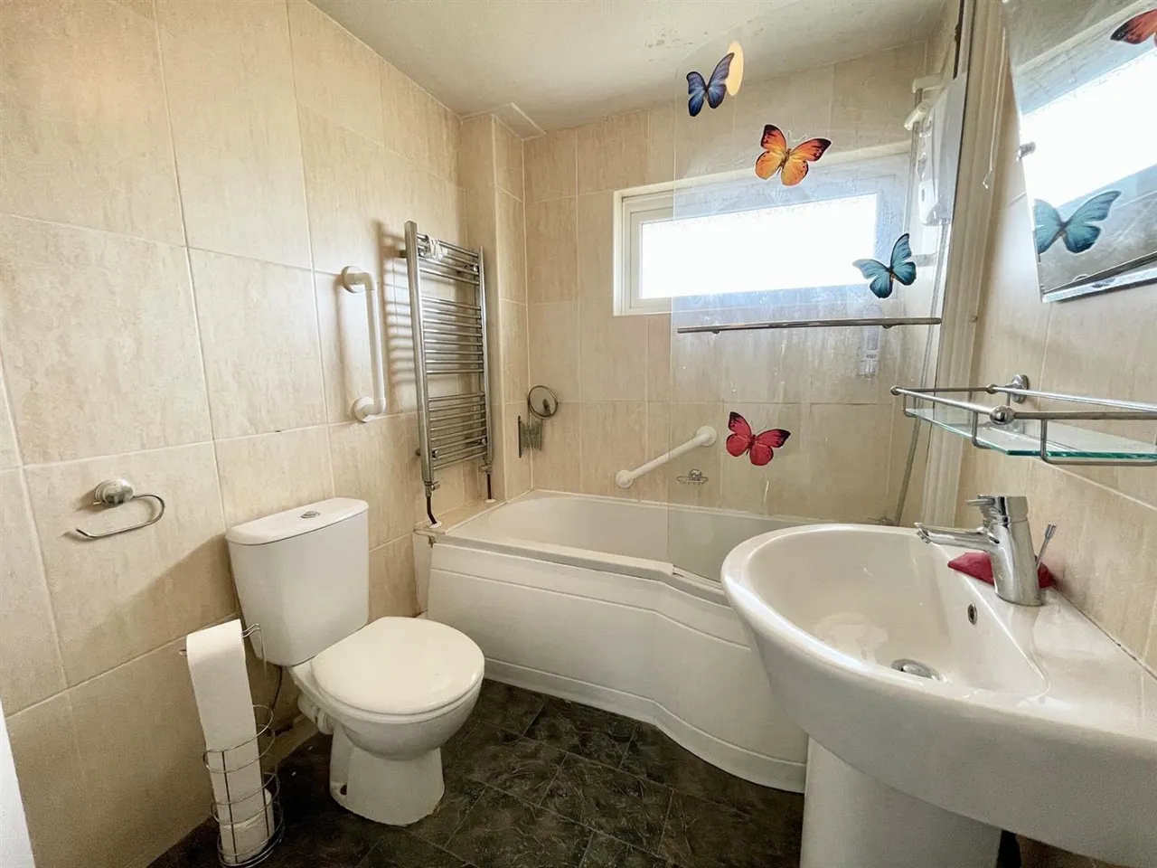 Glynde Close, Newhaven, photo 5