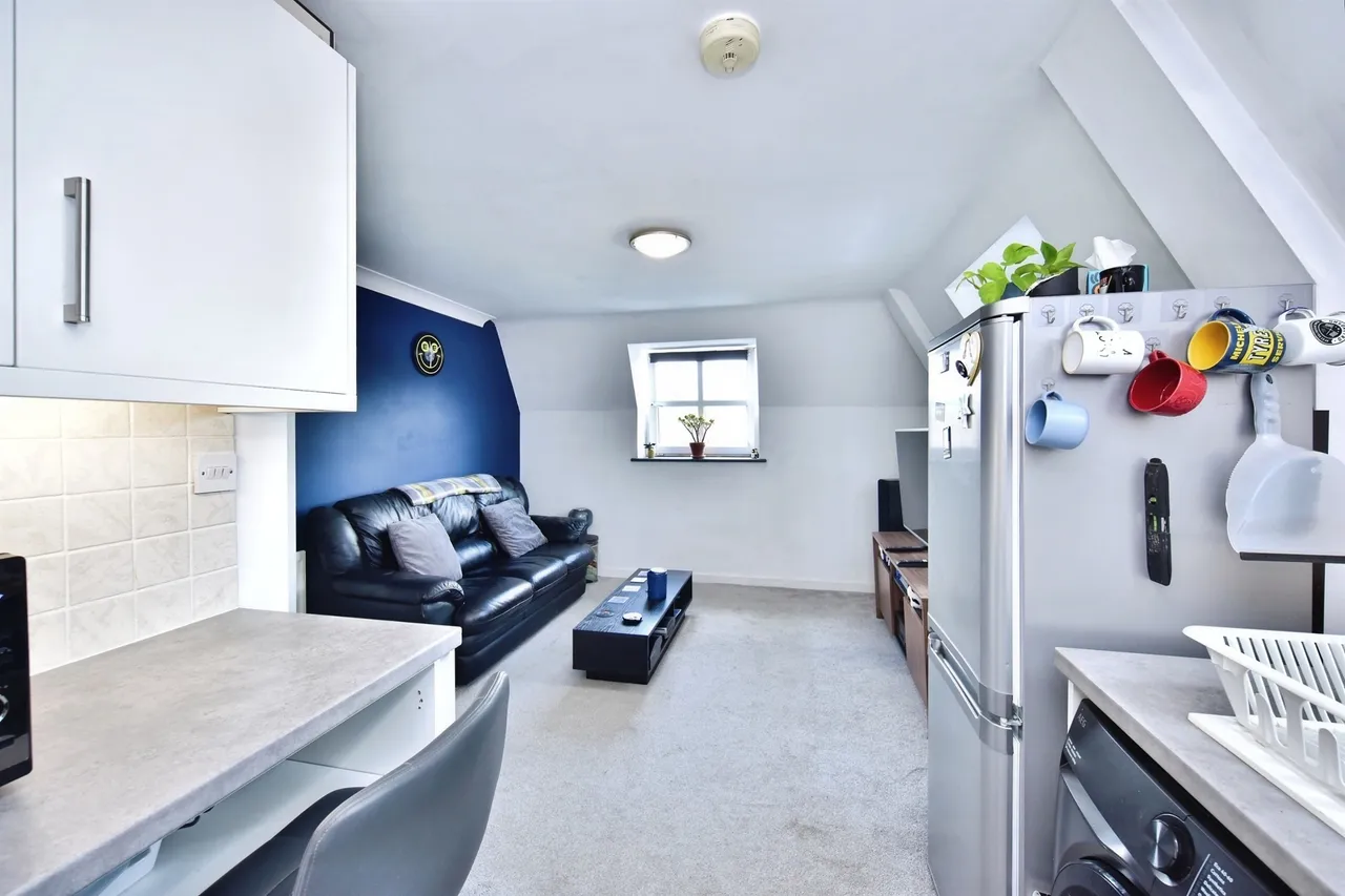 1 bed flat for sale, Bull Lane, Eccles, ME20