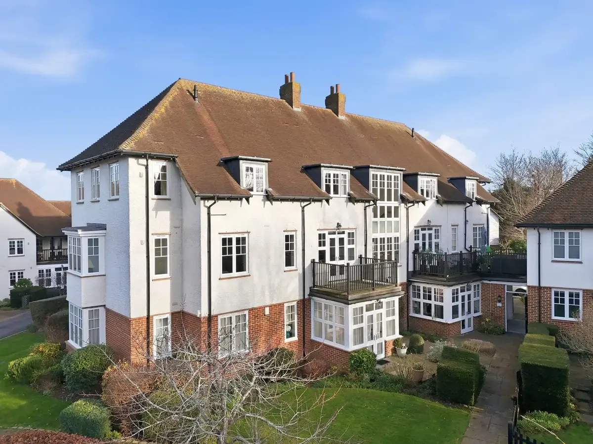 2 bed flat for sale, Ralph Swingler Place, Letchworth Garden City, SG6