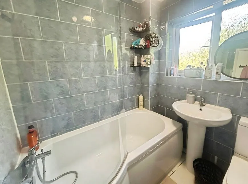 Emerald Close, London, E16, photo 5