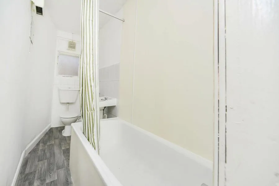 High Street, Brighton, BN2, photo 15