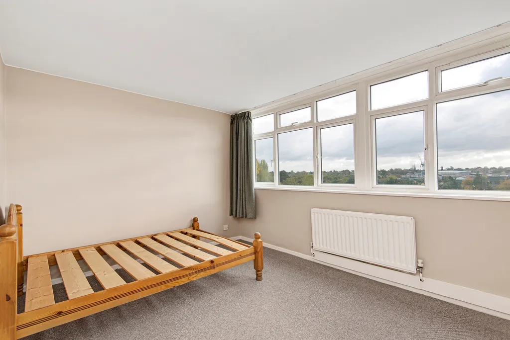 Murfett Close, London, SW19, photo 6