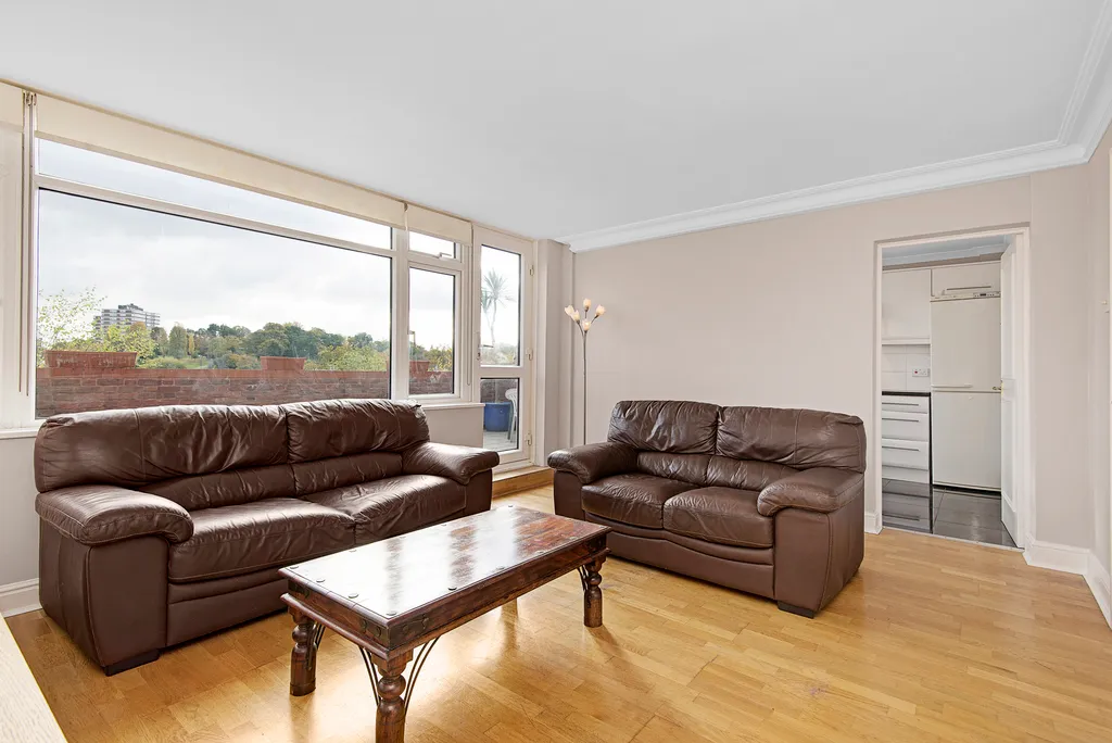 Murfett Close, London, SW19, photo 5