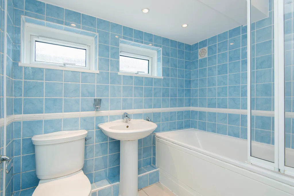 Murfett Close, London, SW19, photo 7
