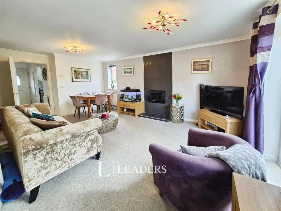Moors Close, Deanshanger, MK19, photo 3