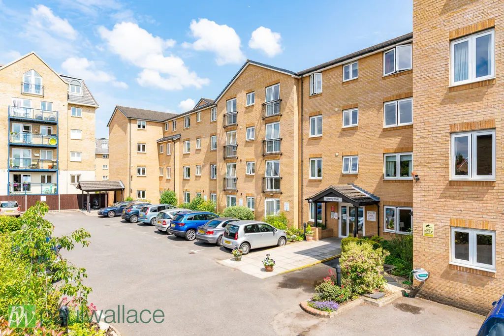 Benstede Court, Hoddesdon, EN11, photo 11