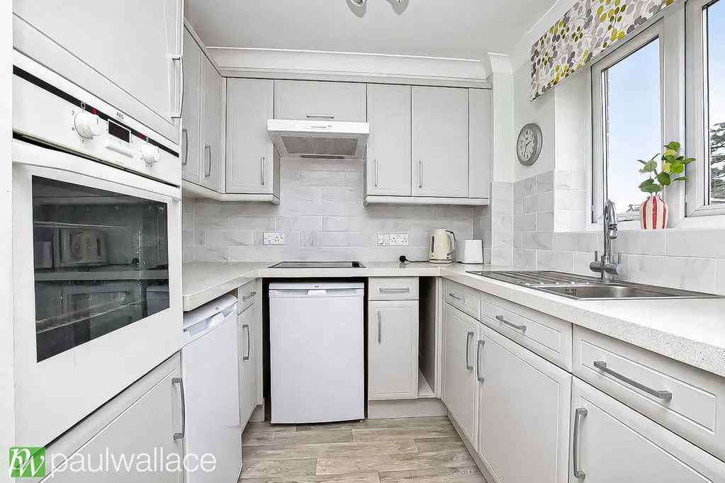 Benstede Court, Hoddesdon, EN11, photo 2