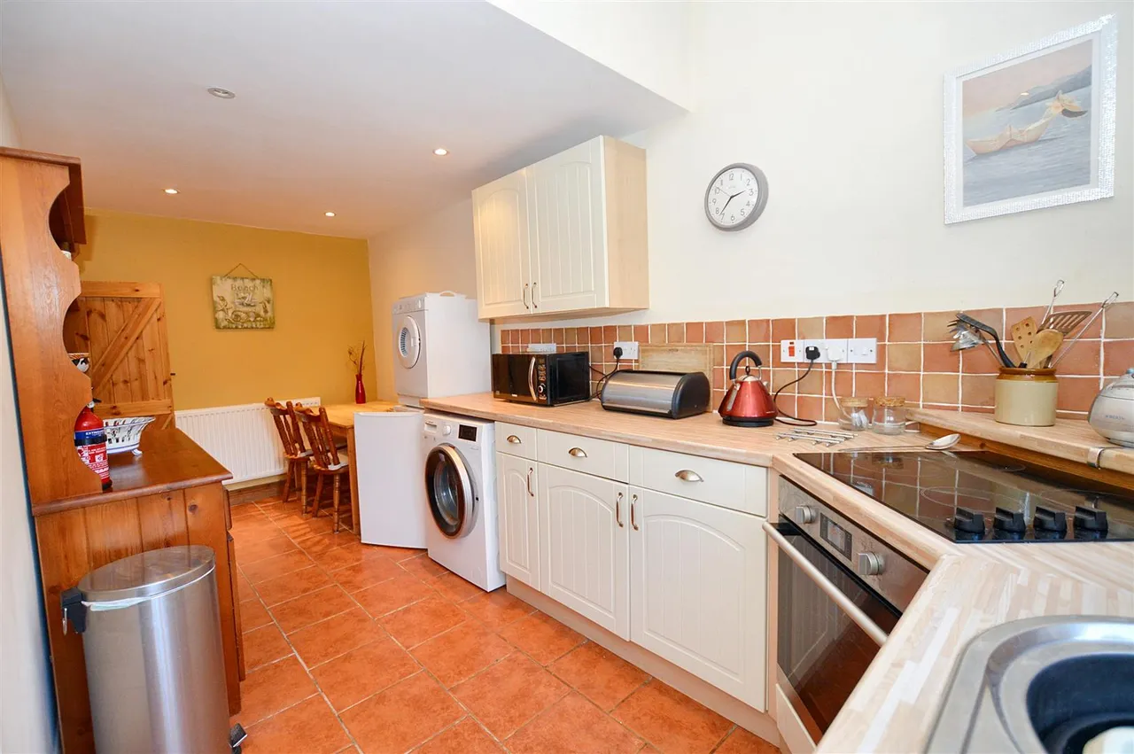 Sheringham Road, West Beckham, NR25, photo 25