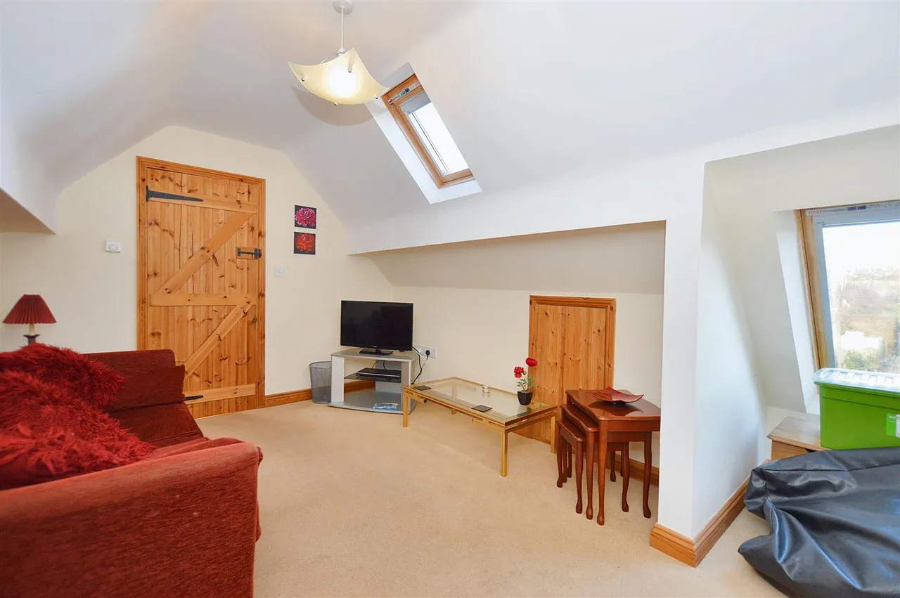 Sheringham Road, West Beckham, NR25, photo 28