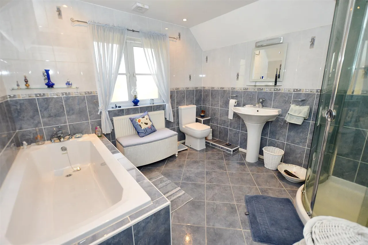 Sheringham Road, West Beckham, NR25, photo 18