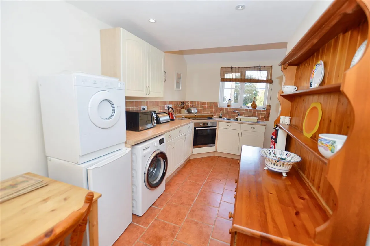 Sheringham Road, West Beckham, NR25, photo 24