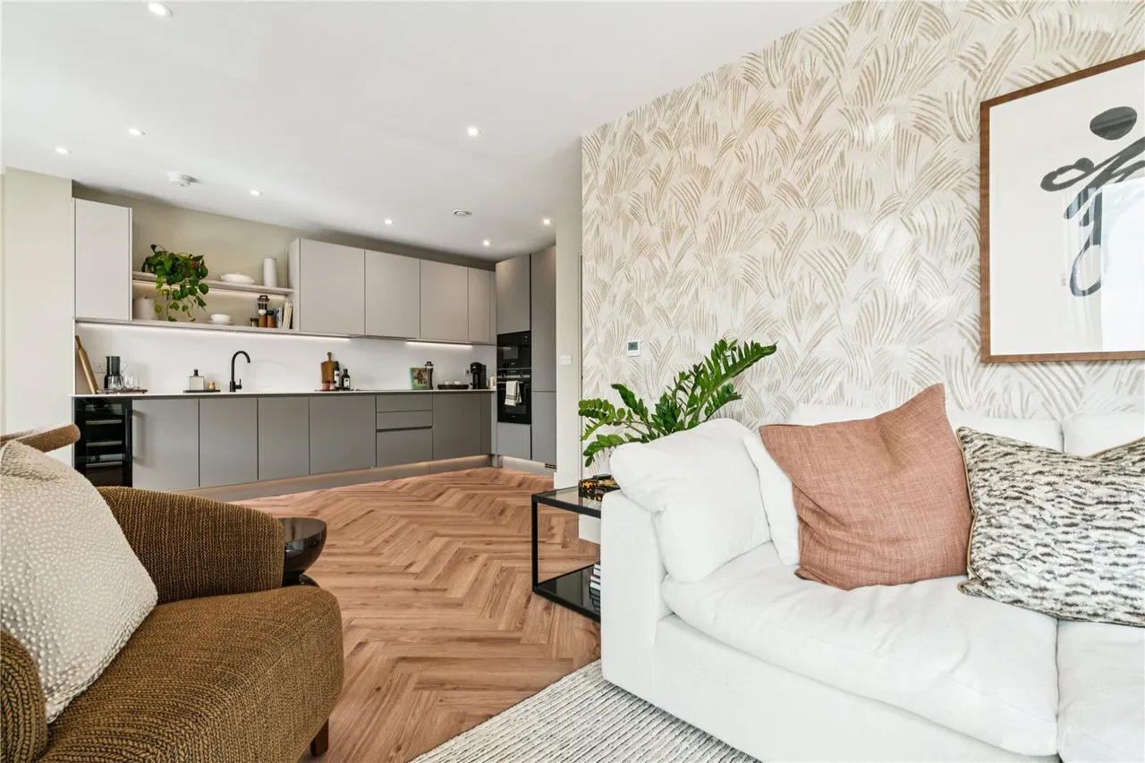 London Square, Bicknell Way, SW17, photo 16
