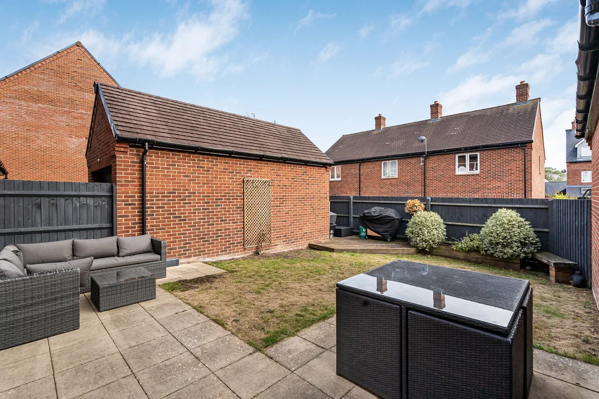 Simpson Drive, Heyford Park, OX25, photo 6