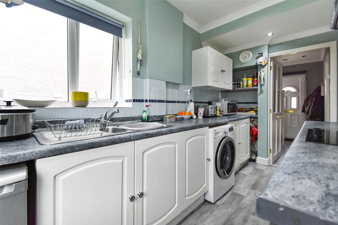 Elston Road, Aldershot, Hampshire, GU12 4HZ, photo 16