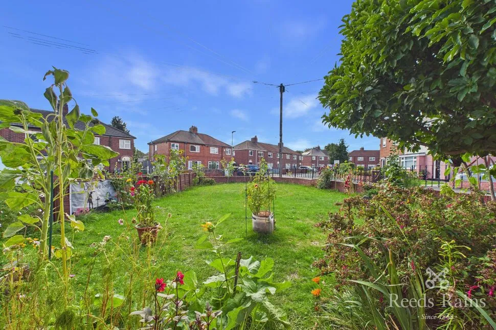 Pinders Crescent, Knottingley, WF11, photo 16