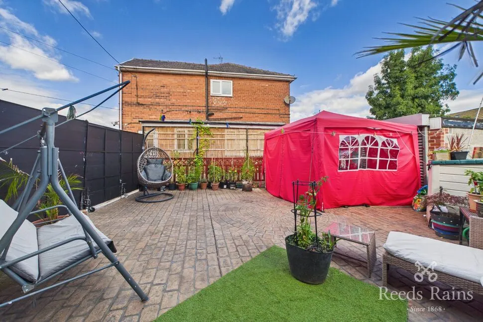 Pinders Crescent, Knottingley, WF11, photo 13