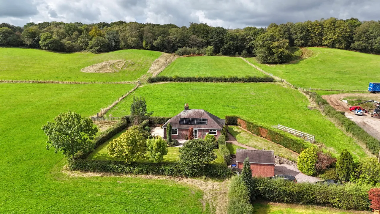 2 bed house for sale, Huntley Lane, Cheadle, ST10