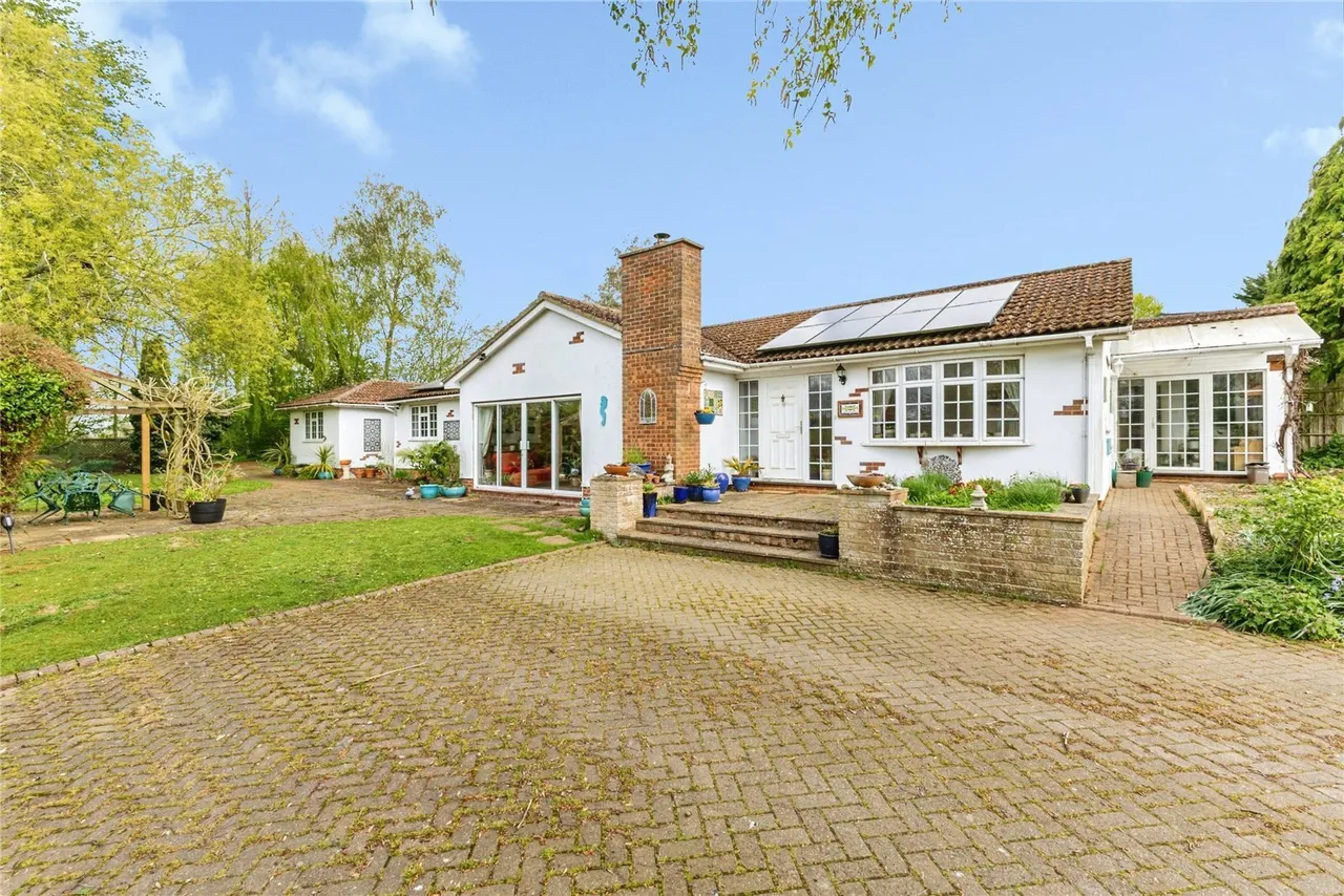 5 bed property for sale — Welford Road, NORTHAMPTON, Northamptonshire, NN2