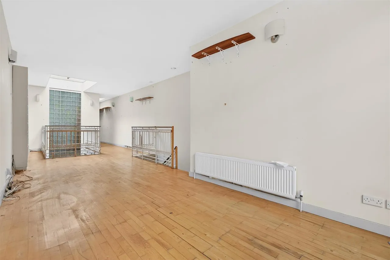 Danbury Street Angel, London N1 8LE, photo 11