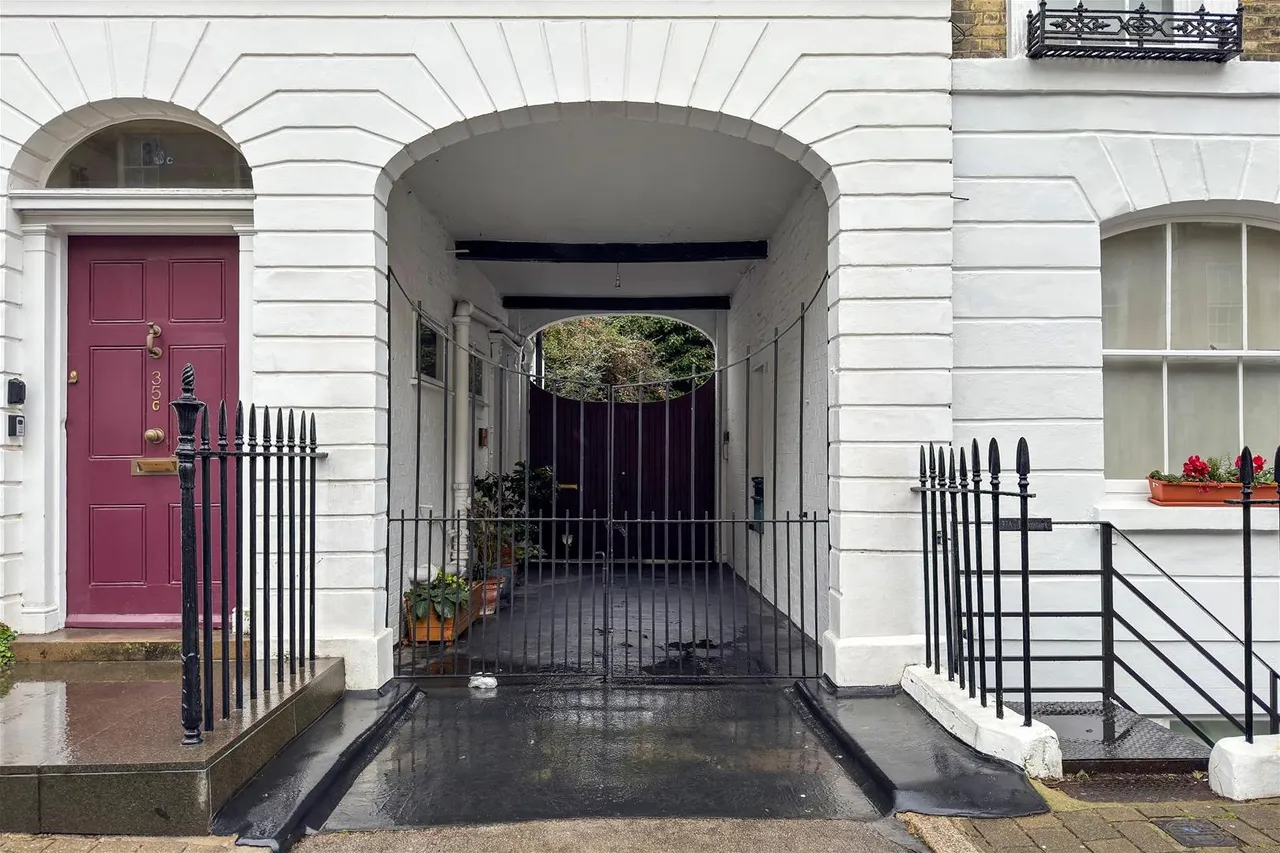 Danbury Street Angel, London N1 8LE, photo 4