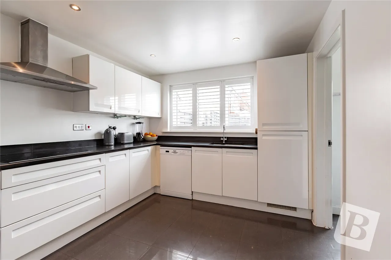 Main Road, Longfield, DA3, photo 8
