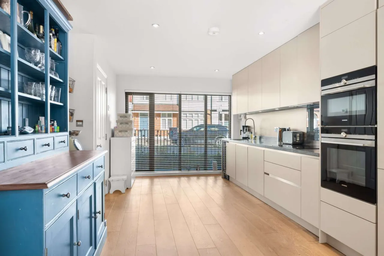 Pirbright Road, Southfields, SW18, photo 5